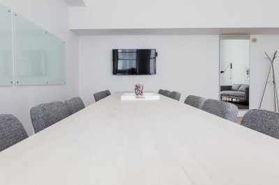 pexels-chairs-2181951_1920.jpg