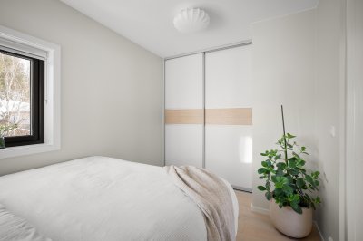 23555986-bedroom-8714864_1920.jpg