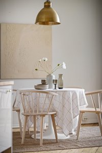 23555986-dining-room-8539236_1920.jpg