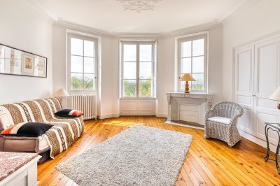 johnphotographyangers-real-estate-8760600_1920.jpg
