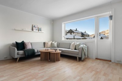 23555986-living-room-8896524_1920.jpg