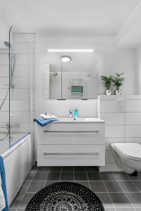 23555986-bathroom-6893077_1920.jpg