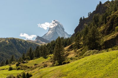 ductinh91-mountains-8404362_1920.jpg
